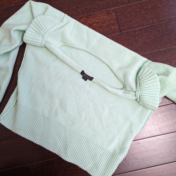 J.Crew Cashmere Puff Sleeve Sweater - RARE - Picture 3 of 4